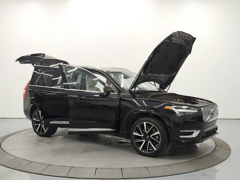 Used 2023 Volvo XC90 B6 Plus w/ Protection Package AWD/4WD image 9