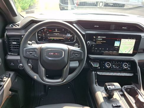 New 2026 GMC Sierra 1500 AT4 w/ AT4 Premium Package AWD/4WD image 8