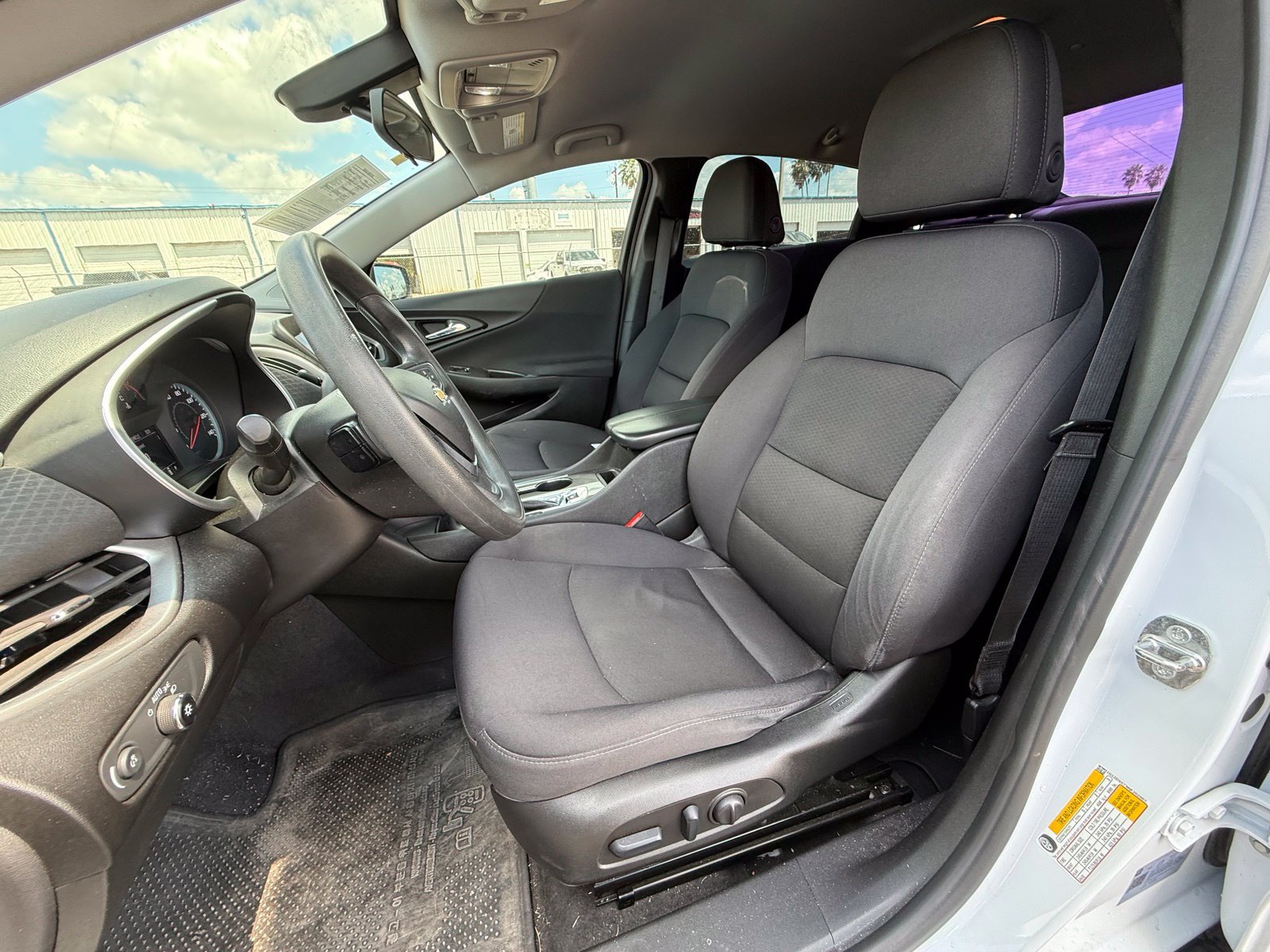 Used 2022 Chevrolet Malibu LT FWD image 10