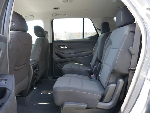 Certified 2020 Chevrolet Traverse LT w/ Driver Confidence II Package image 16