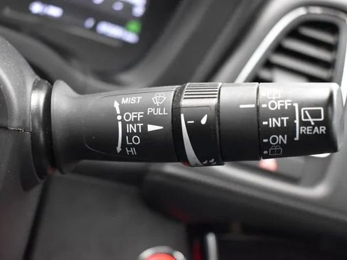 Used 2022 Honda HR-V EX-L image 27
