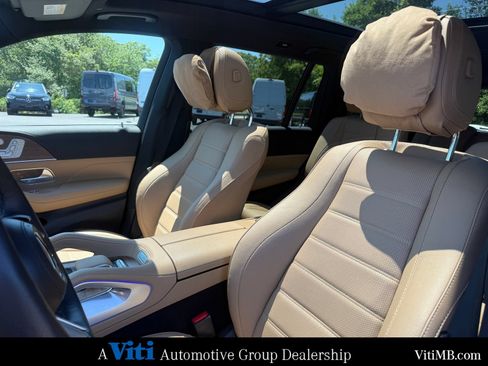 Certified 2025 Mercedes-Benz GLS 580 4MATIC image 18