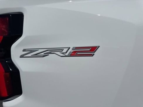 New 2026 Chevrolet Colorado ZR2 w/ Technology Package AWD/4WD image 12