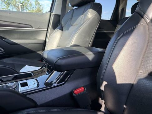 Certified 2025 Kia Telluride S image 21