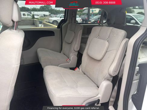 Used 2013 Dodge Grand Caravan SE FWD image 21