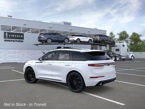 New 2026 Lincoln Corsair Reserve w/ Jet Appearance Package image 4