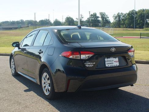 Used 2024 Toyota Corolla LE FWD image 14