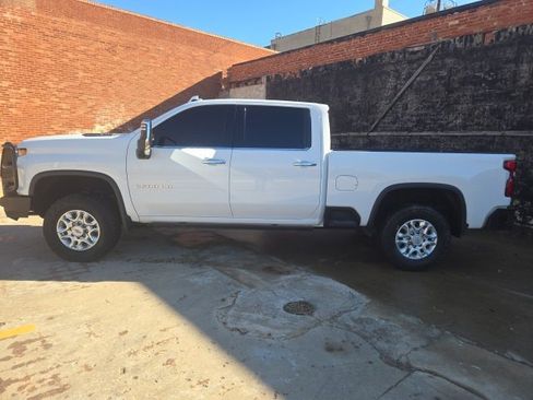 Used 2020 Chevrolet Silverado 2500 LTZ w/ LTZ Plus Package image 4