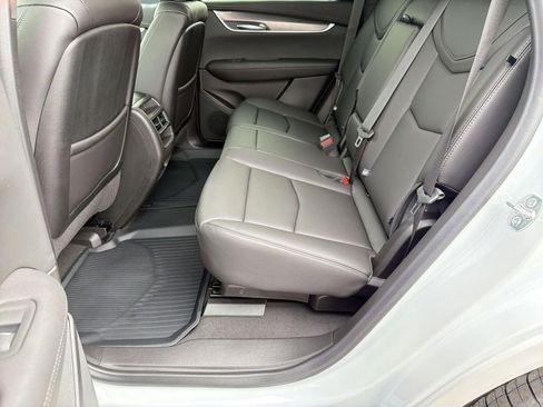New 2026 Cadillac XT5 Luxury w/ LPO, Floor Liner Package AWD/4WD image 15