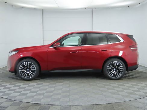 Certified 2025 BMW X3 xDrive30i w/ Premium Package image 9