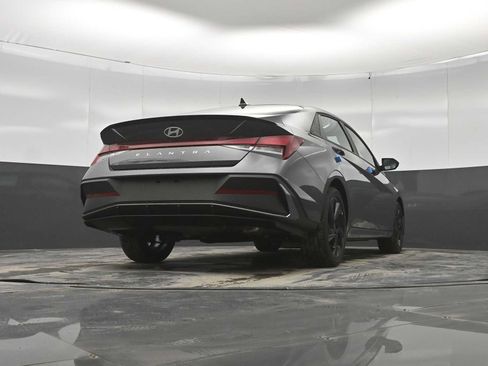 New 2026 Hyundai Elantra SEL Sport FWD image 36