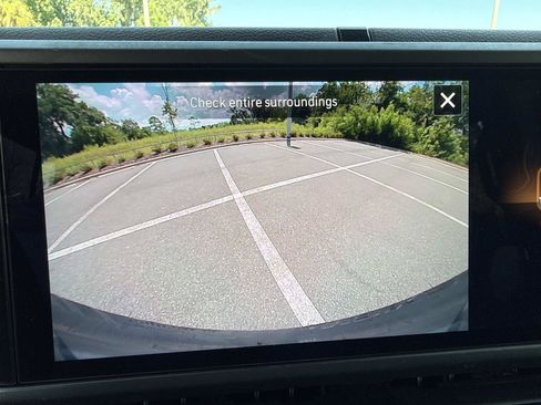 Used 2025 Jeep Wrangler Unlimited Sport AWD/4WD image 24