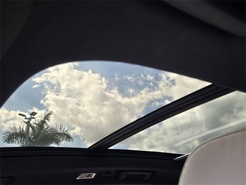 Used 2021 Volvo XC90 T6 R-Design w/ Climate Package image 17