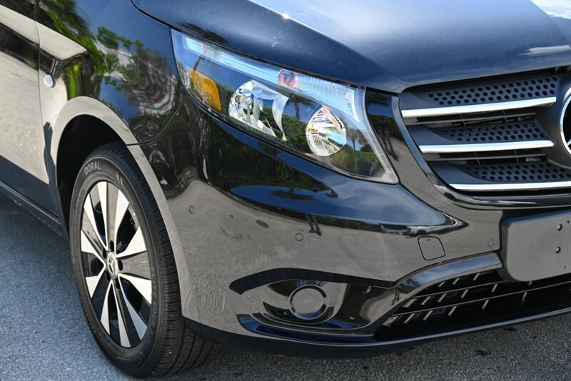 Used 2020 Mercedes-Benz Metris Passenger image 7