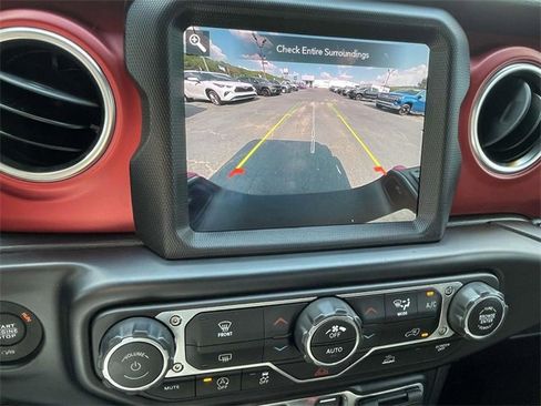 Used 2022 Jeep Gladiator Rubicon w/ Trailer Tow Package image 21