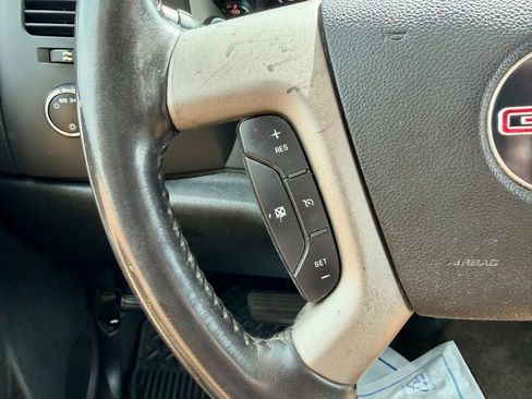 Used 2011 GMC Sierra 2500 SLE w/ SLE Preferred Package image 18