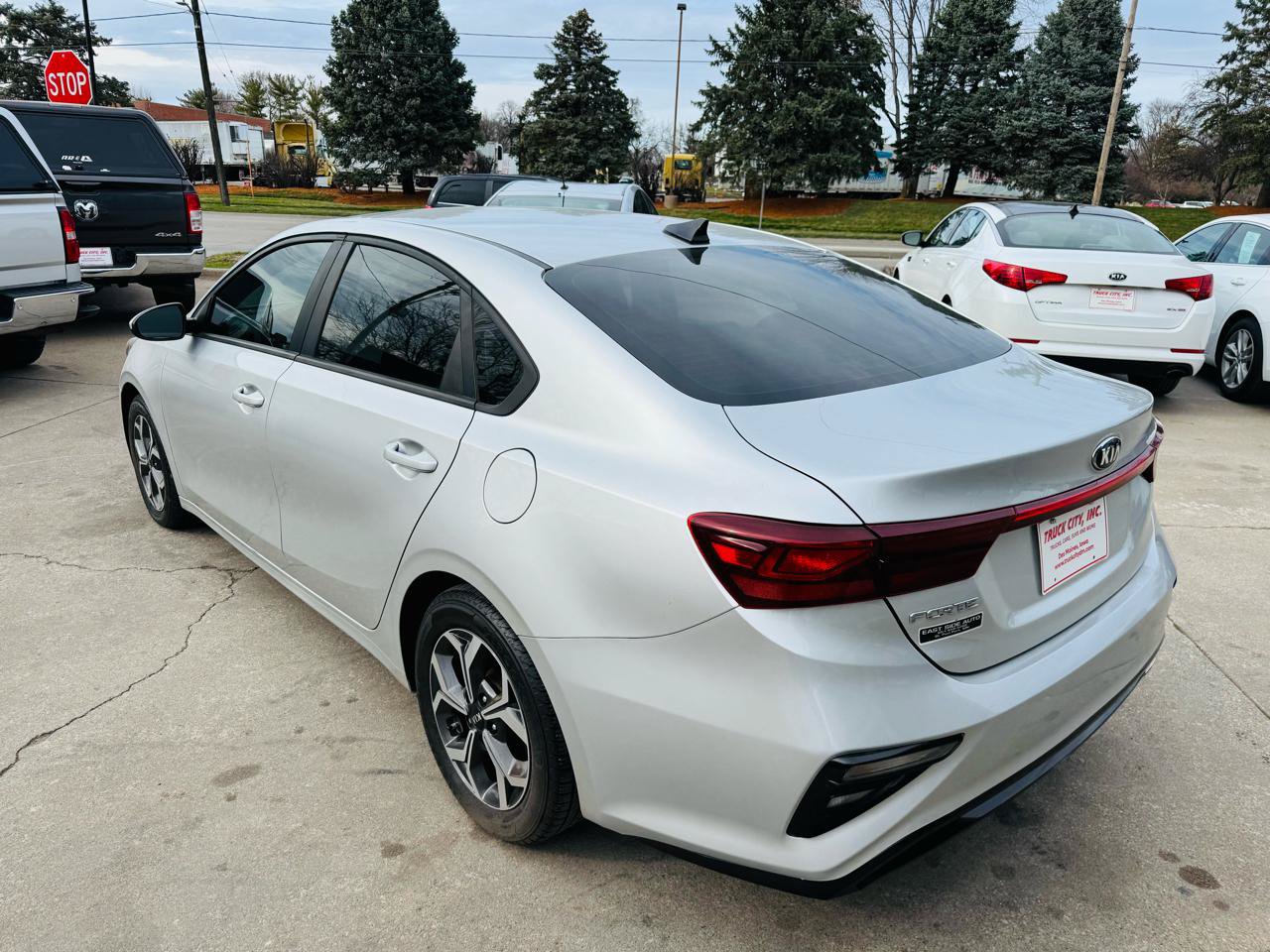 Used 2019 Kia Forte LXS FWD image 5
