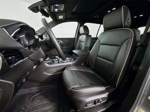 Used 2023 Chevrolet Traverse Premier w/ Redline Edition FWD image 23