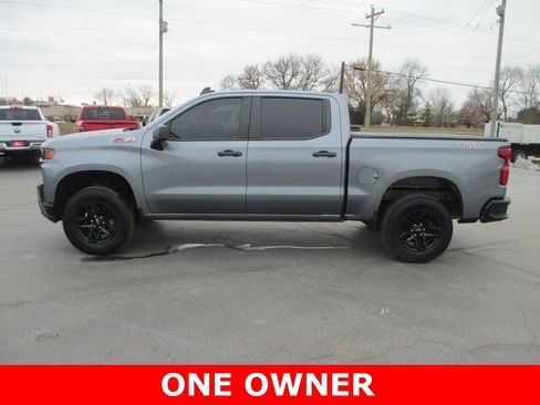 Used 2021 Chevrolet Silverado 1500 Custom Trail Boss w/ LPO, Dark Essentials Package image 9