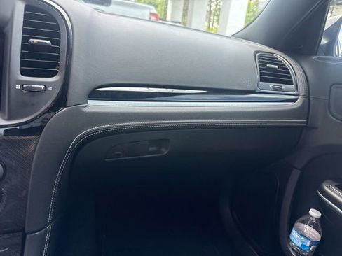 Used 2023 Chrysler 300 C RWD image 36
