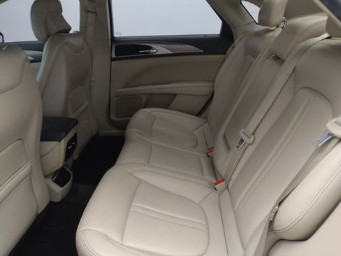 Used 2018 Lincoln MKZ Premiere image 18