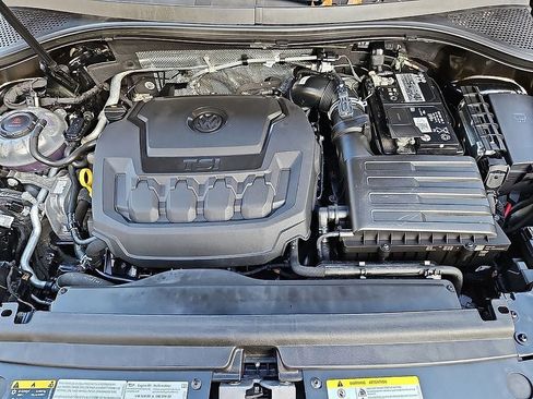 Used 2022 Volkswagen Tiguan SEL R-Line AWD/4WD image 30