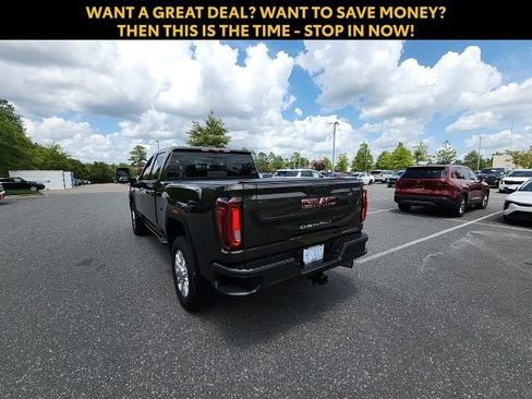 Used 2022 GMC Sierra 3500 Denali w/ Denali Ultimate Package AWD/4WD image 13
