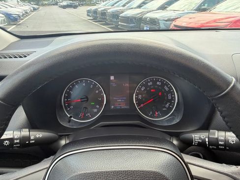 Used 2022 Toyota RAV4 XLE Premium AWD/4WD image 27