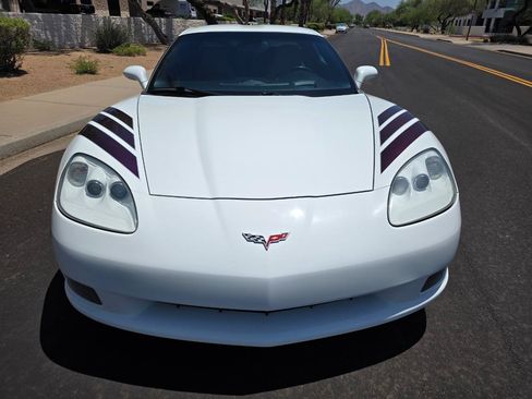 Used 2005 Chevrolet Corvette Coupe w/ Preferred Equipment Group RWD image 8