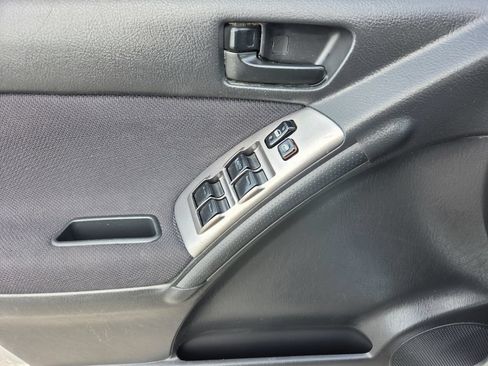 Used 2003 Toyota Matrix w/ PWR Pkg FWD image 14