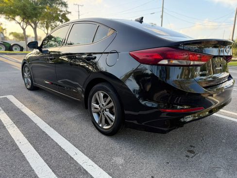 Used 2018 Hyundai Elantra SEL image 3