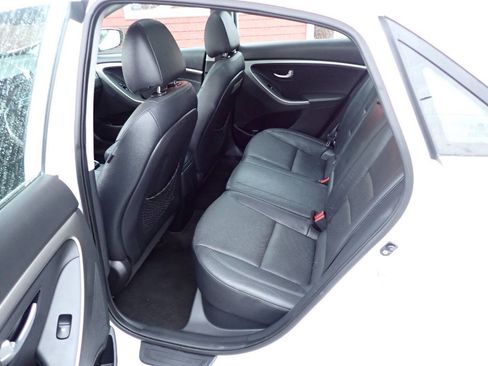 Used 2013 Hyundai Elantra GT w/ Style Pkg FWD image 8