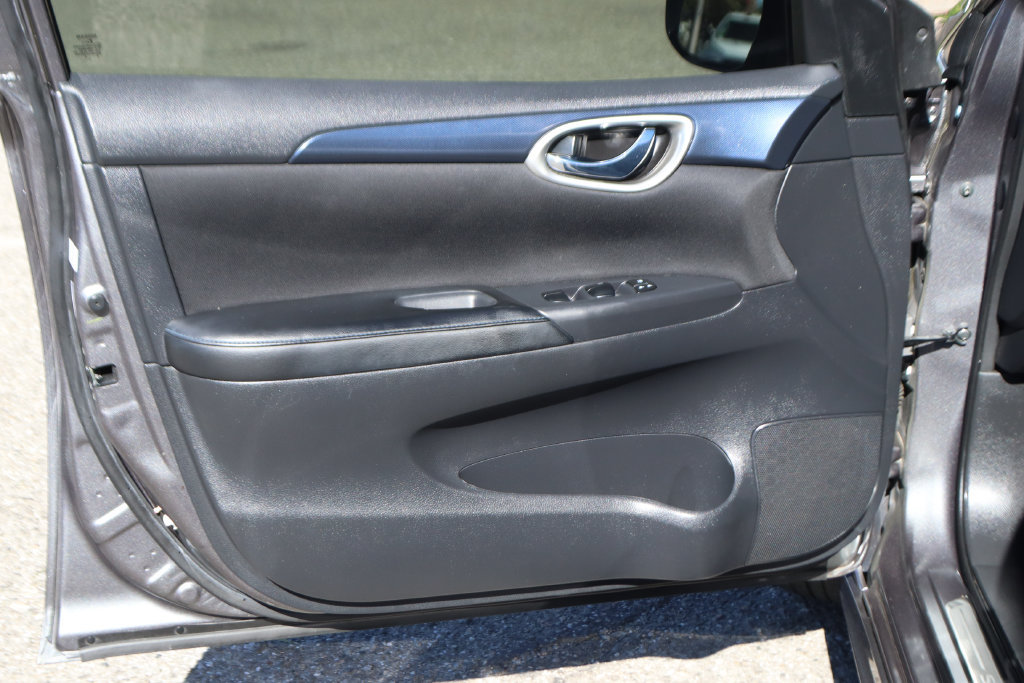 Used 2017 Nissan Sentra SR FWD image 14
