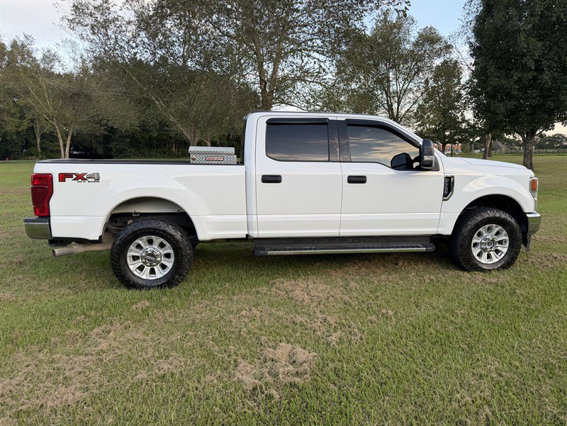 Used 2022 Ford F250 XLT w/ XLT Value Package AWD/4WD image 2