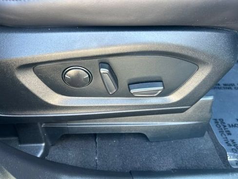 Used 2023 Ford Explorer XLT w/ Equipment Group 202A AWD/4WD image 11