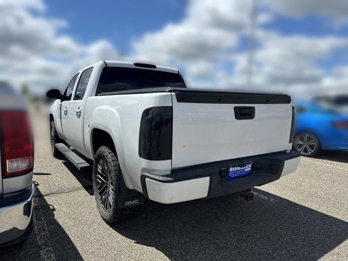 Used 2008 GMC Sierra 1500 SLE w/ Power Pack Plus AWD/4WD image 4