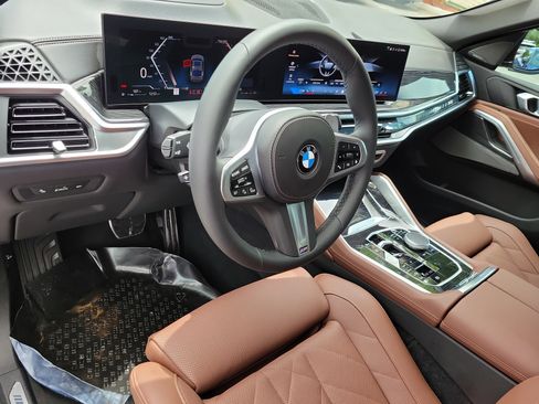 Used 2026 BMW X6 xDrive40i AWD/4WD image 18
