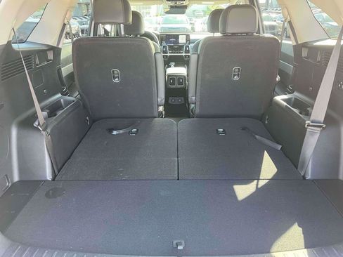 Used 2023 Kia Sorento EX w/ Panoramic Sunroof Package FWD image 7