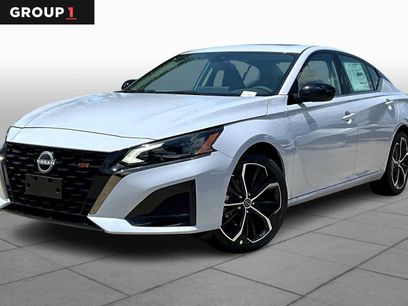 New 2025 Nissan Altima 2.5 SR w/ SR Premium Package