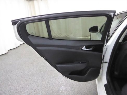 Used 2019 Kia Stinger image 29