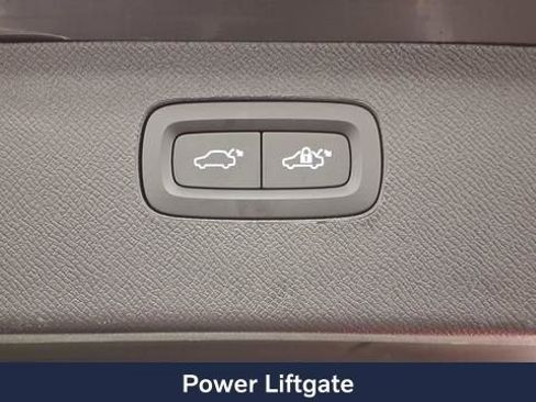Used 2024 Volvo XC90 B5 Plus w/ Protection Package Premier image 16