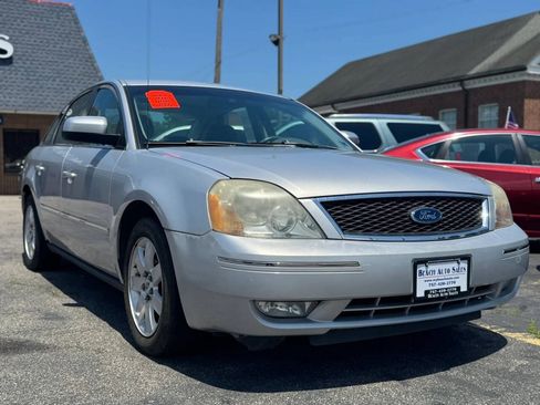 Used 2005 Ford Five Hundred SEL FWD image 8