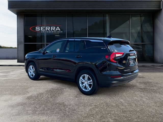 Used 2023 GMC Terrain SLE FWD image 3