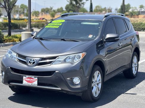 Used 2015 Toyota RAV4 Limited AWD/4WD image 3