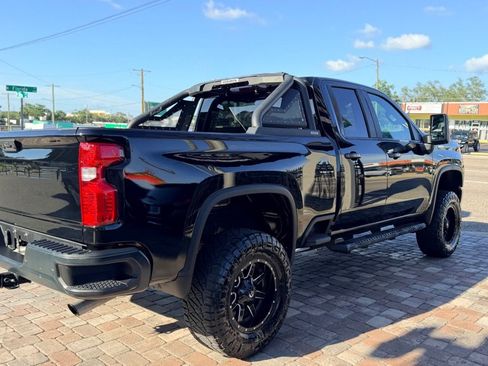 Used 2020 Chevrolet Silverado 2500 LT AWD/4WD image 8
