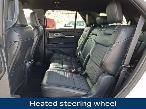Used 2025 Ford Explorer ST-Line w/ ST-Line Street Pack image 13