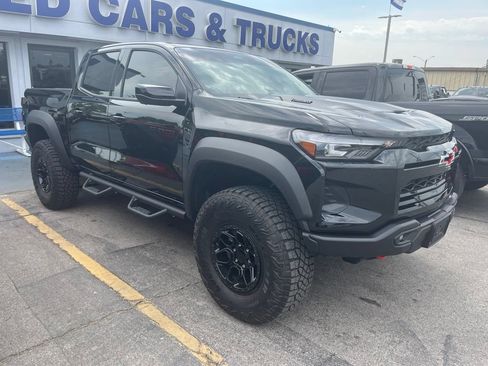 Used 2025 Chevrolet Colorado ZR2 w/ ZR2 Bison Edition AWD/4WD image 1