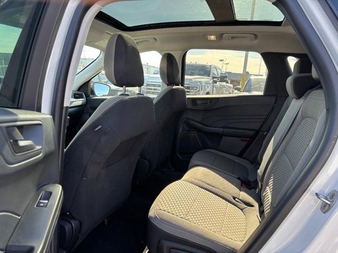 Used 2022 Ford Escape SE w/ Cold Weather Package image 12