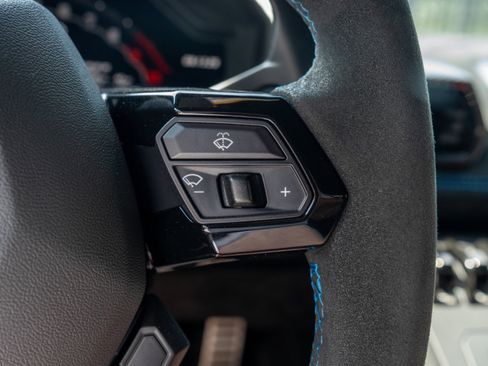 Used 2021 Lamborghini Huracan STO RWD image 24