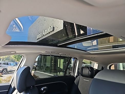 New 2026 Hyundai Ioniq 9 Limited image 28